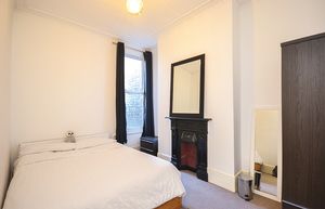 Bedroom- click for photo gallery